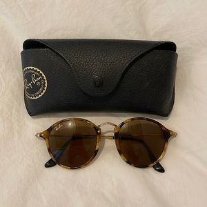 Classic round ray-bans